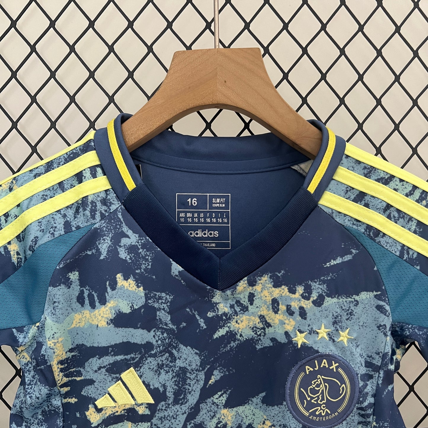 Kit Bambino Ajax Away 24-25